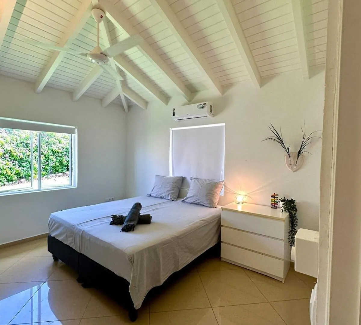Family Home Jan Thiel Op Marbella Willemstad