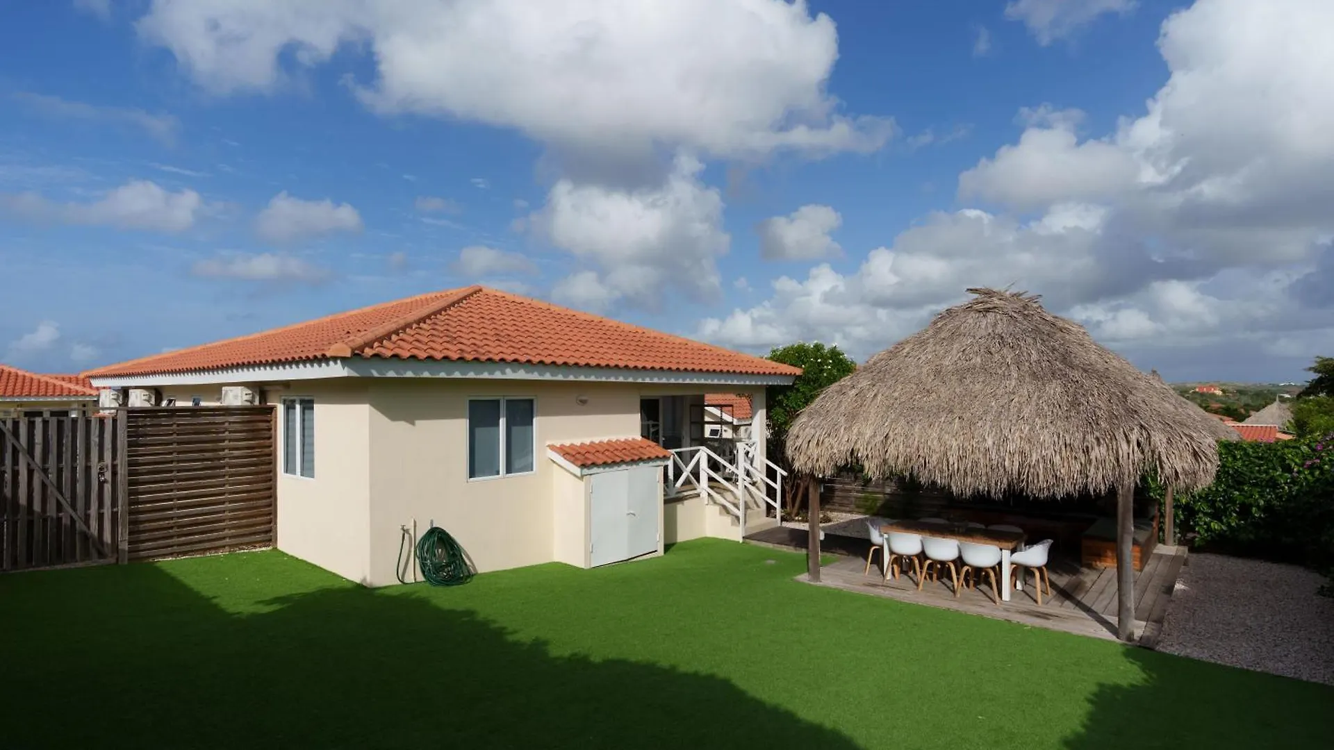 Family Home Jan Thiel Op Marbella Willemstad